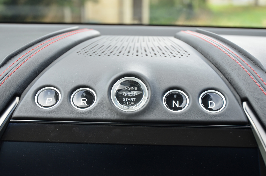 Aston Martin DBX 4.0 V8. gallery image 55