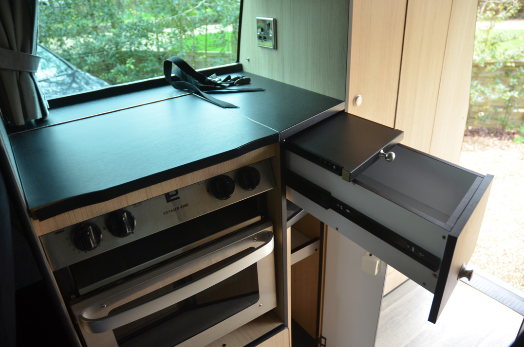 Volkswagen T30 180 4 Motion Danbury Camper. gallery image 40