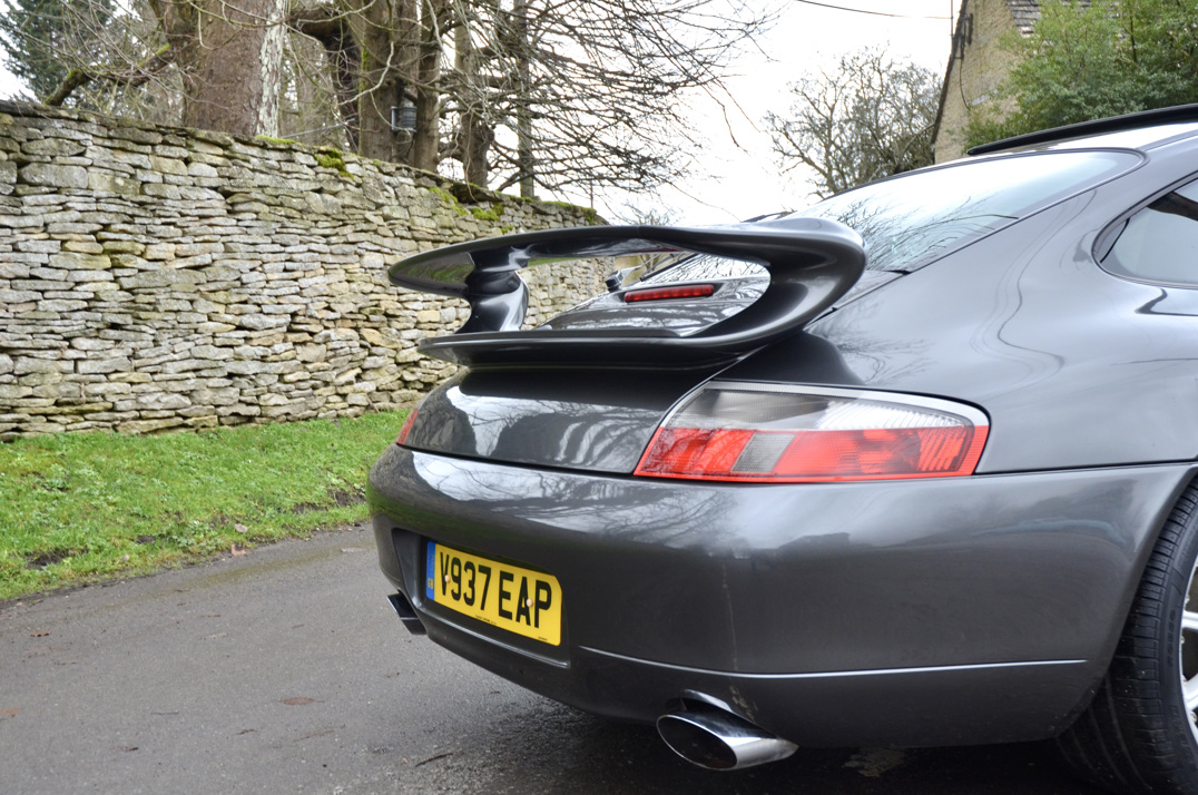 Porsche 911 Carrera with factory Aero kit. gallery image 14