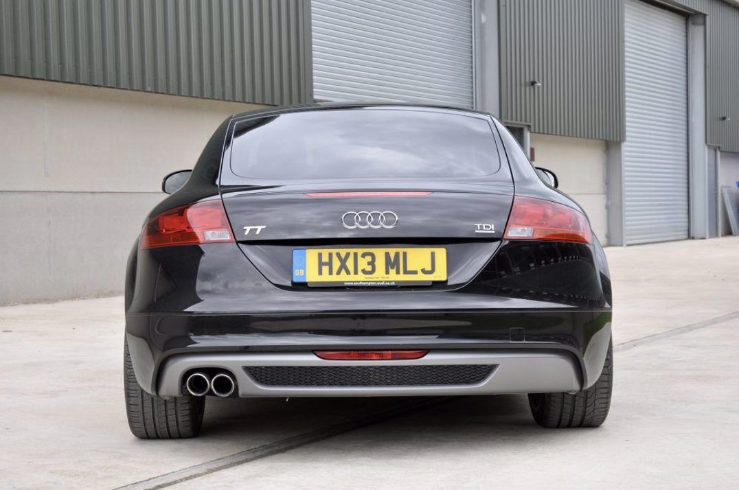 Audi TT Coupe Black Edition 2.0 TDI Quattro 170 Manual gallery image 6