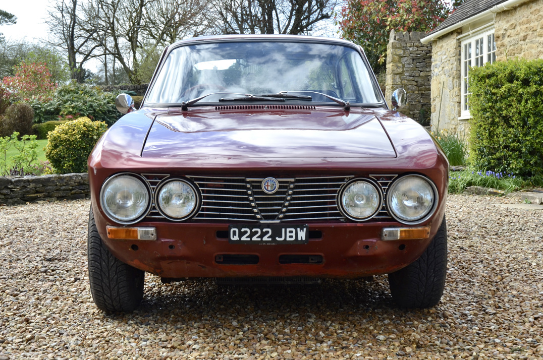 Alfa Romeo 2000 GTV Coupe (1) gallery image 3