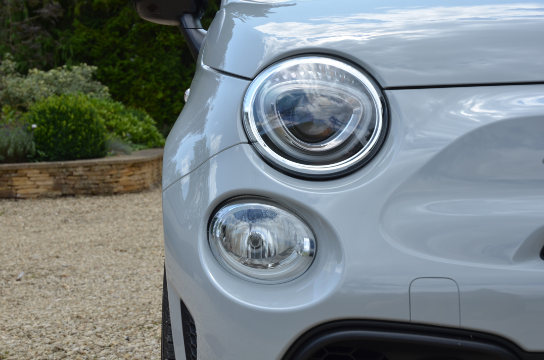 Fiat 500 595 Abarth Convertible gallery image 21