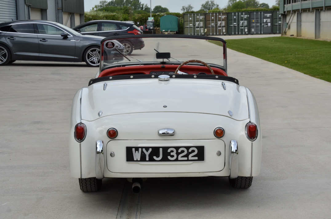 Triumph TR3. gallery image 8