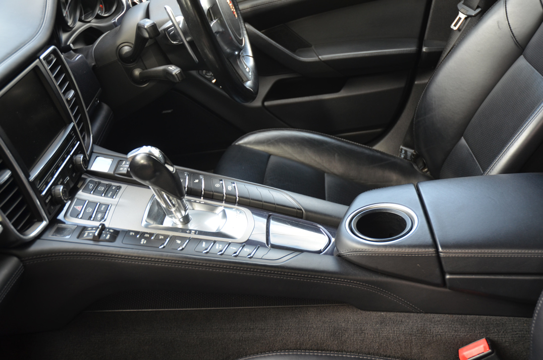 Porsche Panamera 4S - 3.0 V6 4S Hatchback 5dr Petrol PDK 4WD Euro 5 (420 ps) gallery image 44