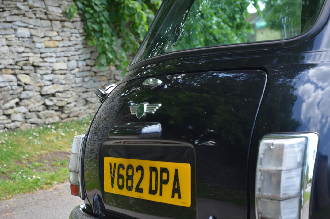 Austin Mini 1.3I gallery image 16