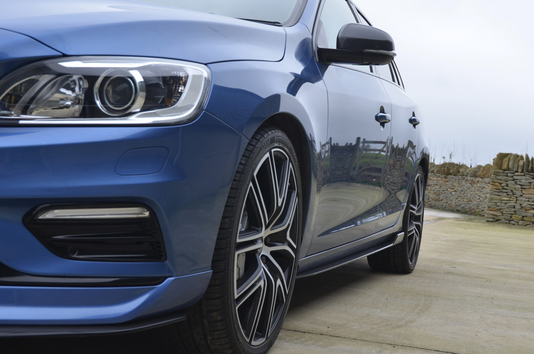 Volvo V60 Polestar T6 AWD Auto Estate gallery image 11