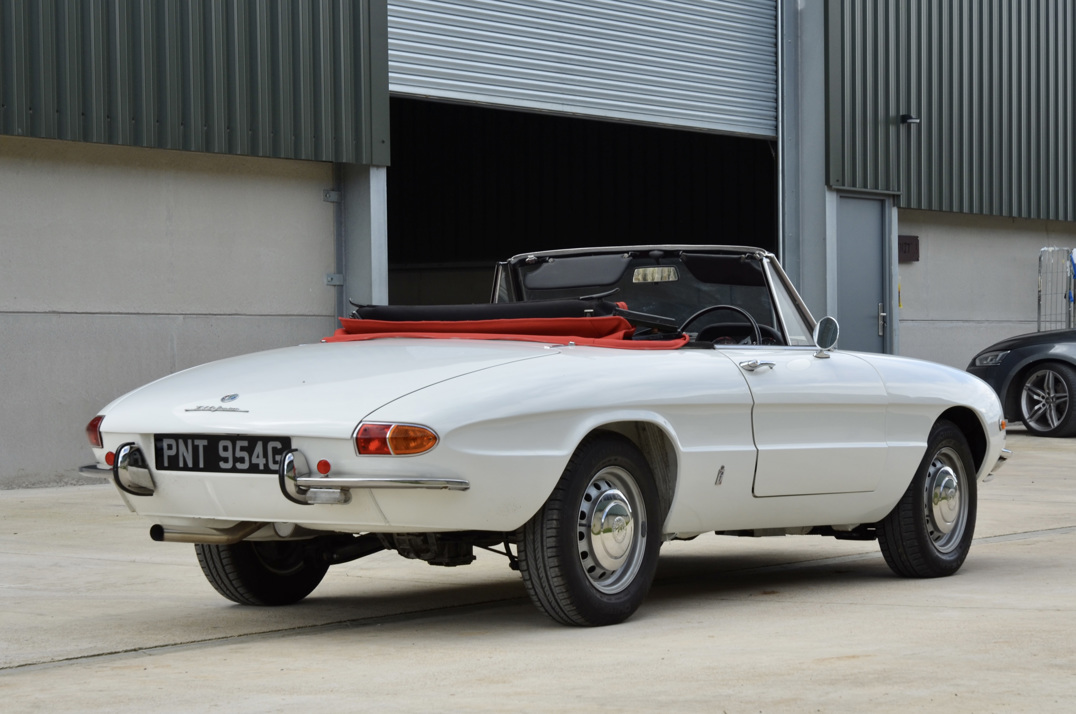 Alfa Romer 1300 Junior Spider Pininfarina. gallery image 7