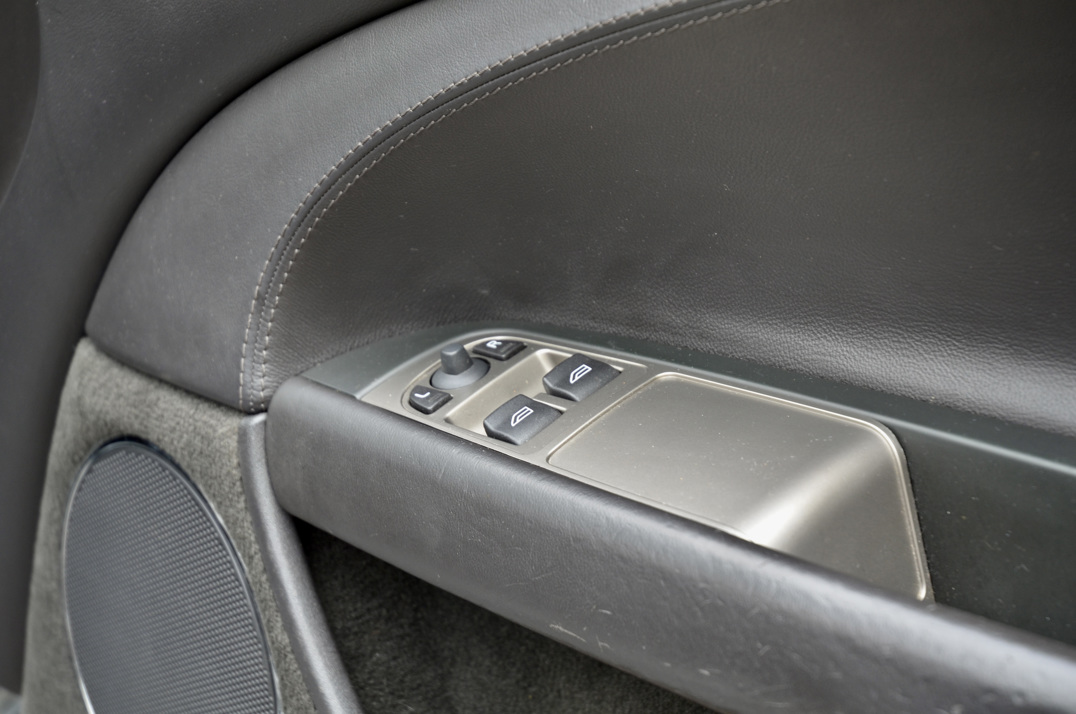 Jaguar XKR 4.2 Auto Convertible gallery image 43