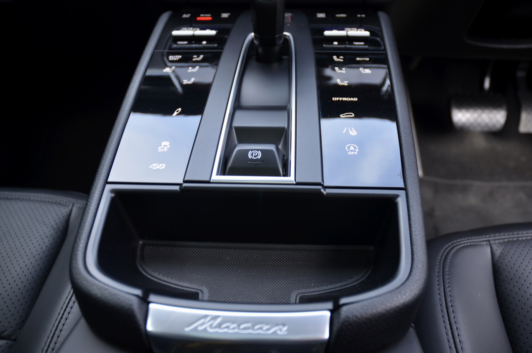 Porsche Macan S 2.9 V6 Turbo gallery image 41