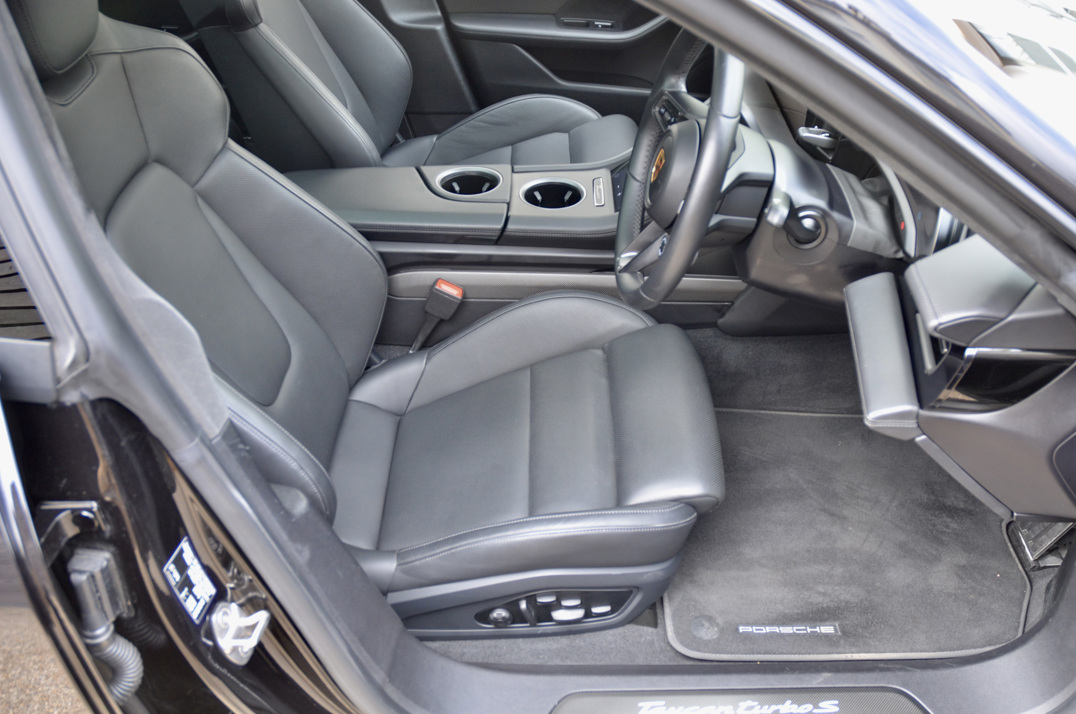 Porsche Taycan Turbo S gallery image 37