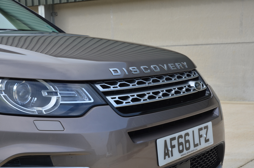 Land Rover Discovery Sport TD4 HSE Luxury. gallery image 18