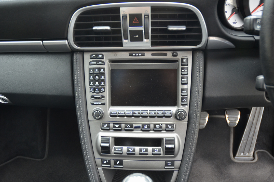 Porsche 911 Carrera S Coupe gallery image 33