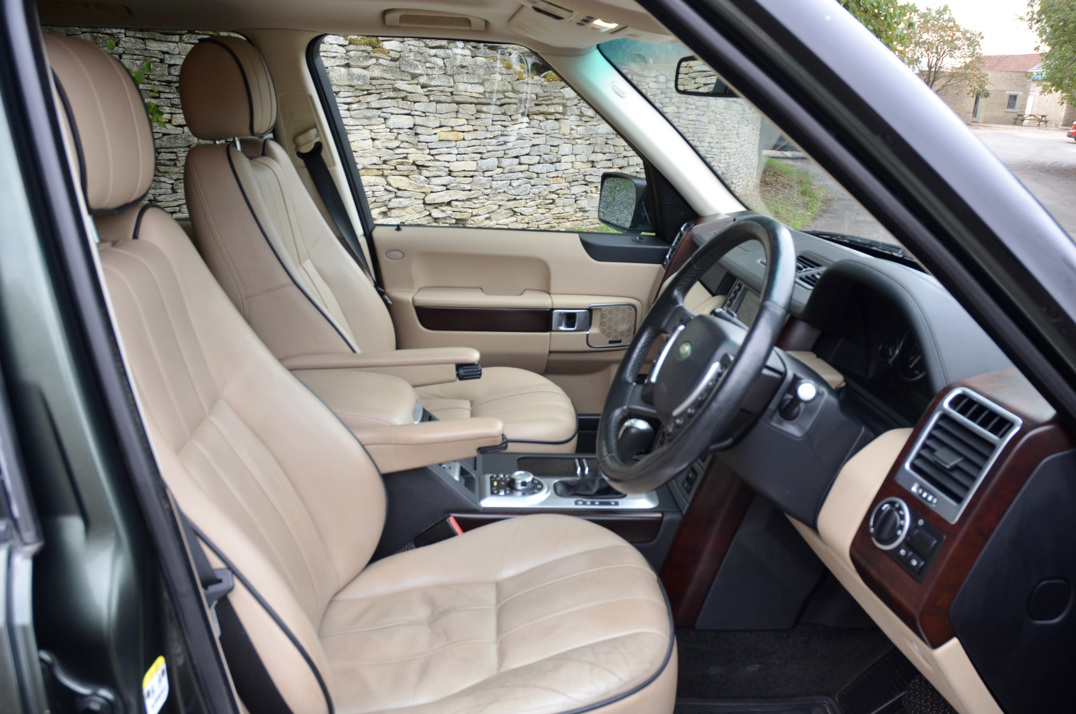 Land Rover Range Rover Vogue TDV8 gallery image 30