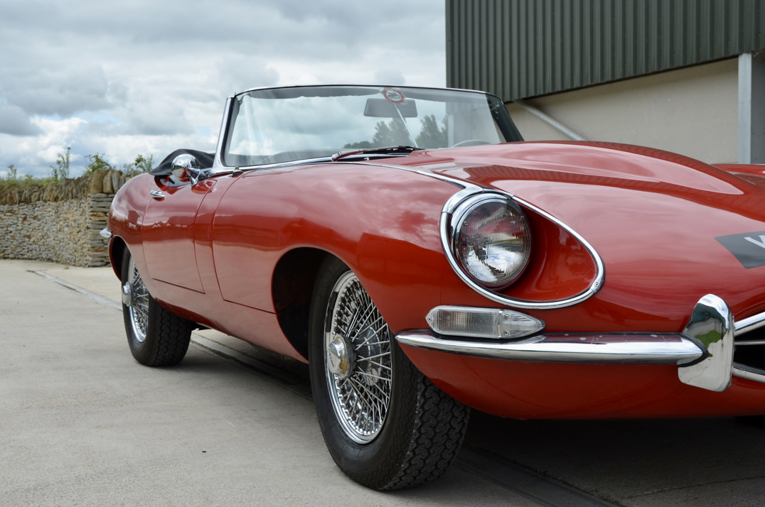 Jaguar E Type 4.2 Roadster Series 1.5 gallery image 16