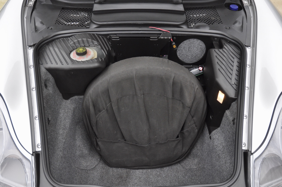 Porsche 996 911 Carrera 4 Tiptronic s gallery image 27