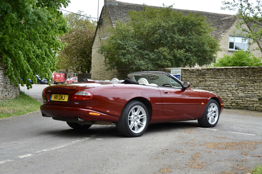 Jaguar XK8 Cabriolet. Just 30,000 Miles. Superb gallery image 15