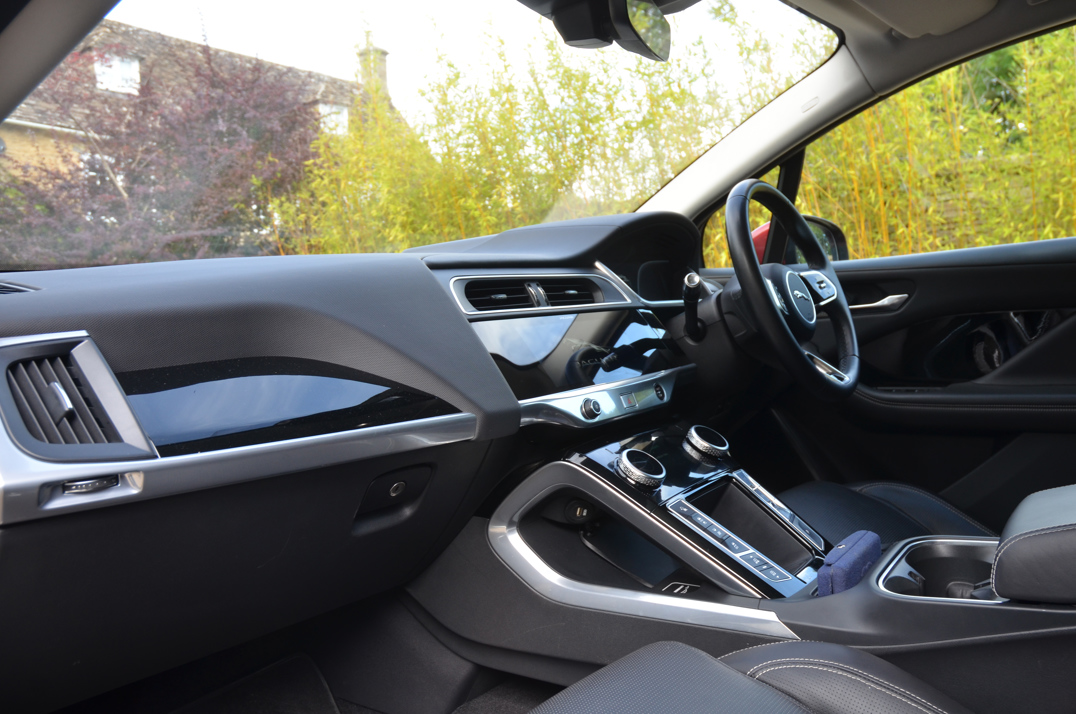 Jaguar - I Pace 400 - 90kWh HSE SUV 5dr Electric Auto 4WD (400 ps) gallery image 33