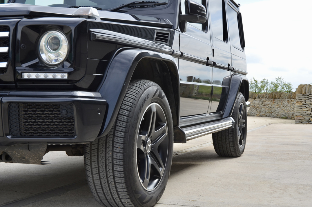 Mercedes G Wagon. G350 Night Edition D - 4 - Matic gallery image 11