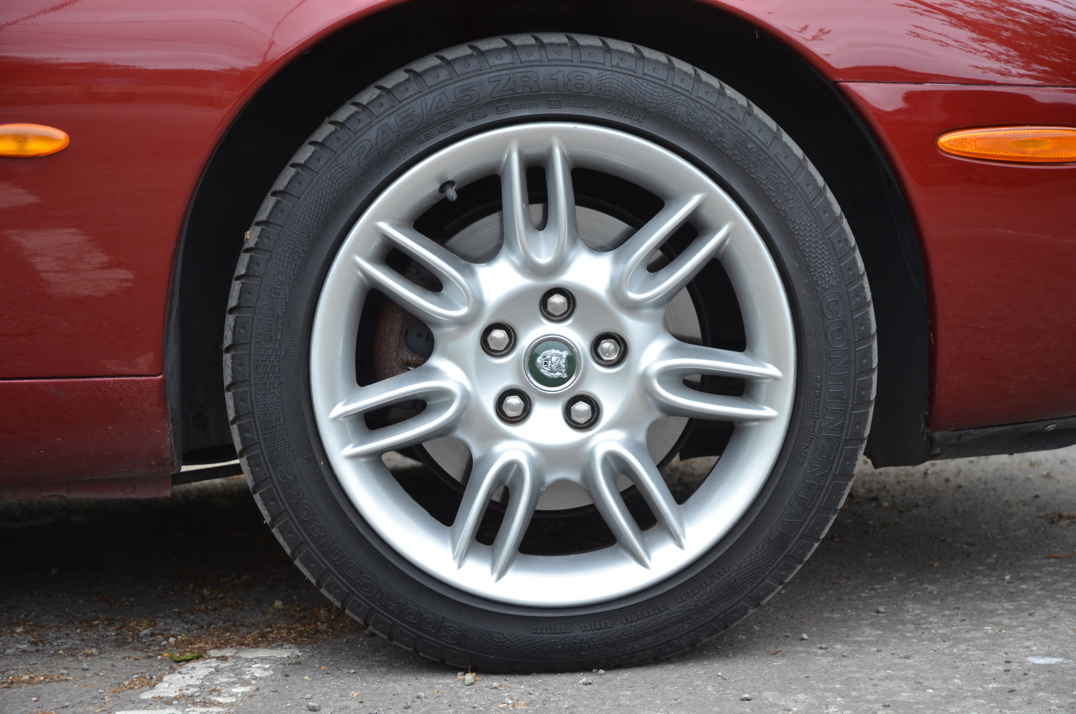 Jaguar XK8 Cabriolet. Just 30,000 Miles. Superb gallery image 22