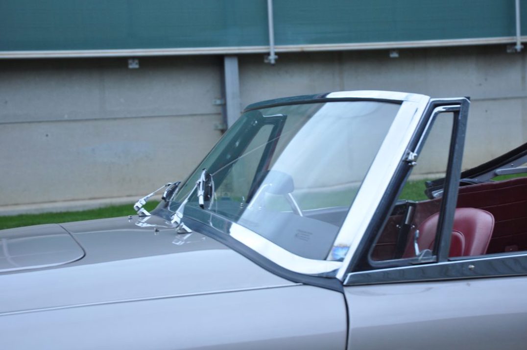 Austin Healey 3000 MIII BJ8 Convertible gallery image 21