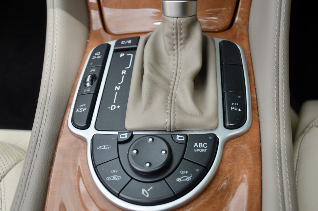 Mercedes SL 500 5.5 Auto gallery image 45