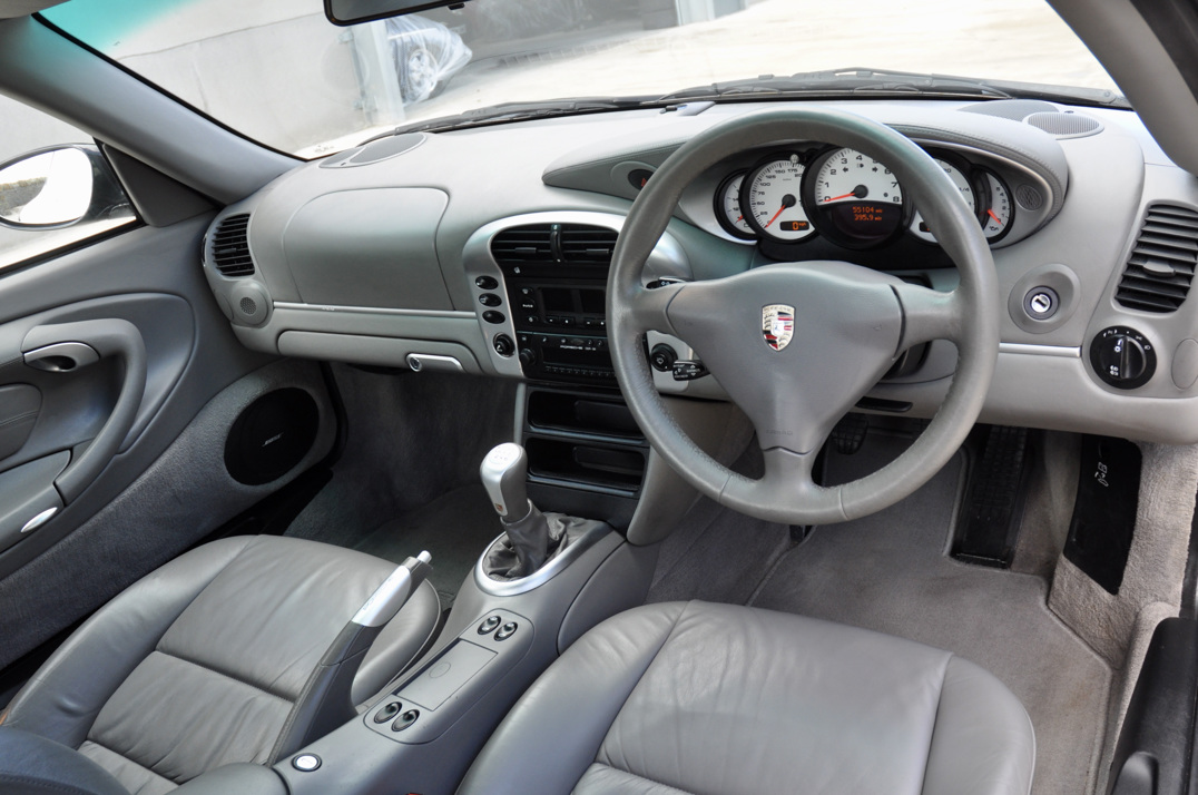 Porsche 911 996 Carrera 4 gallery image 21