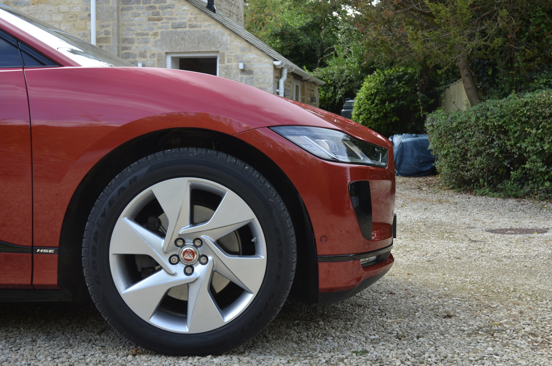 Jaguar - I Pace 400 - 90kWh HSE SUV 5dr Electric Auto 4WD (400 ps) gallery image 24