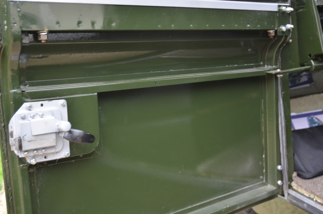 Land Rover Series II gallery image 38