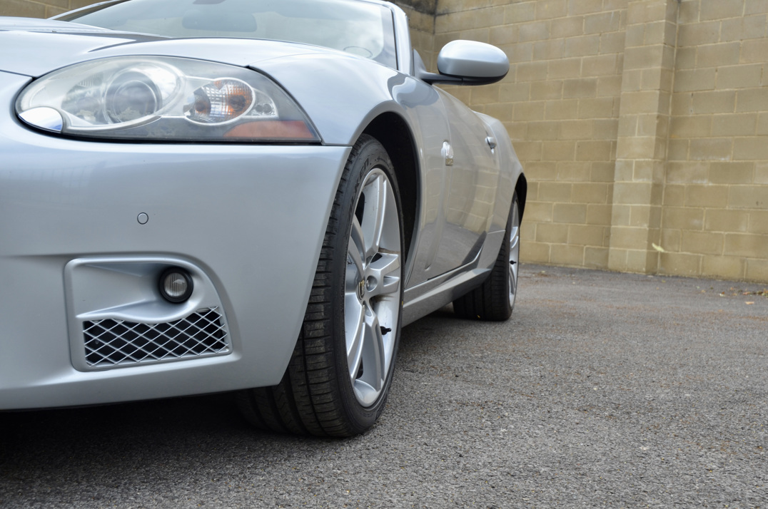 Jaguar XKR 4.2 Auto Convertible gallery image 16