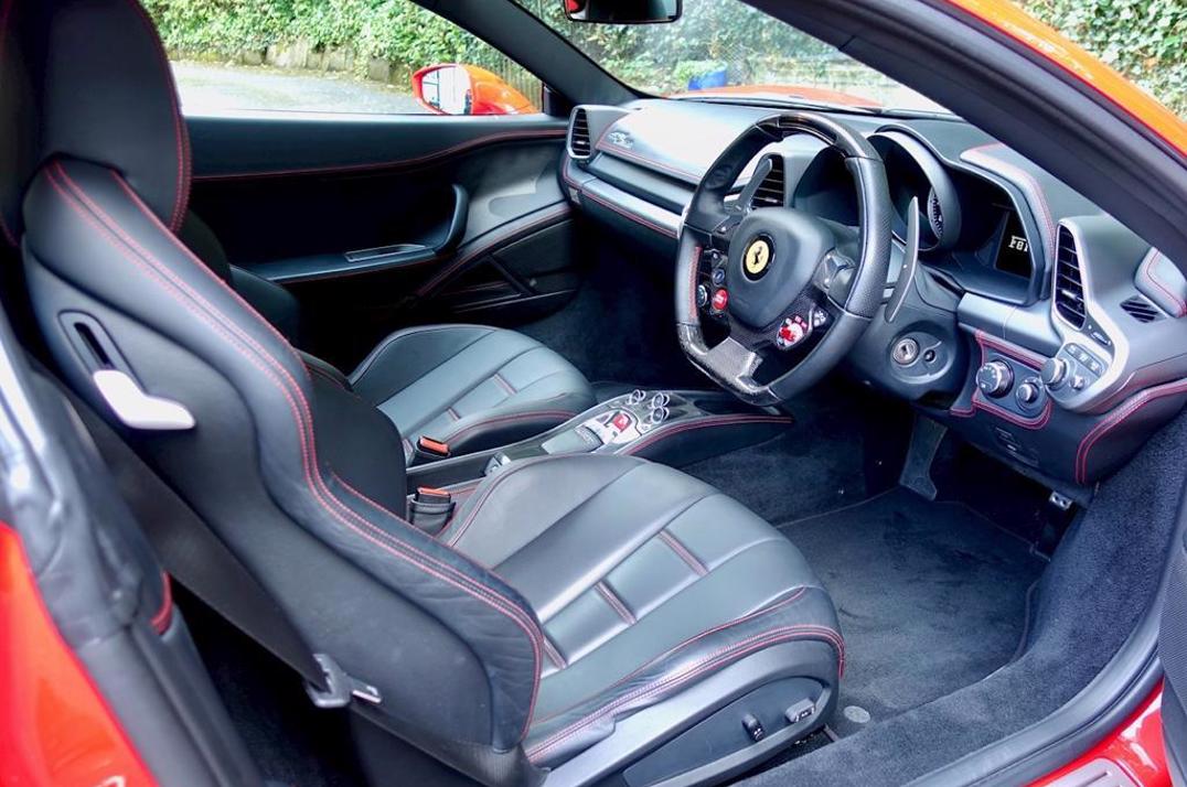 Ferrari 458 Italia gallery image 5