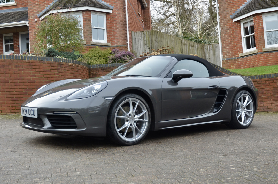 Porsche Boxster 718 PDK gallery image 14