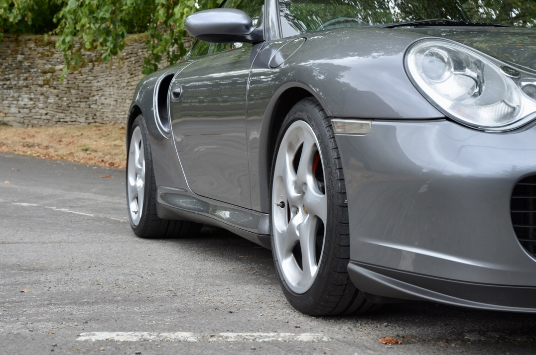 Porsche 911 (996) Turbo manual gallery image 17