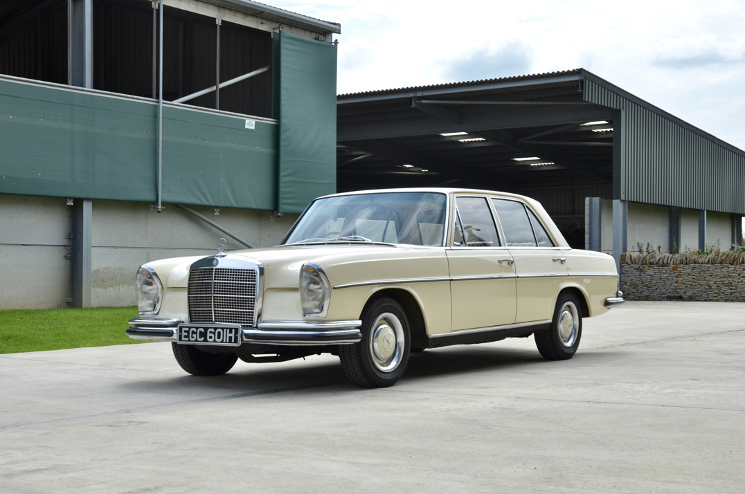 Mercedes W108 280 SE. gallery image 2