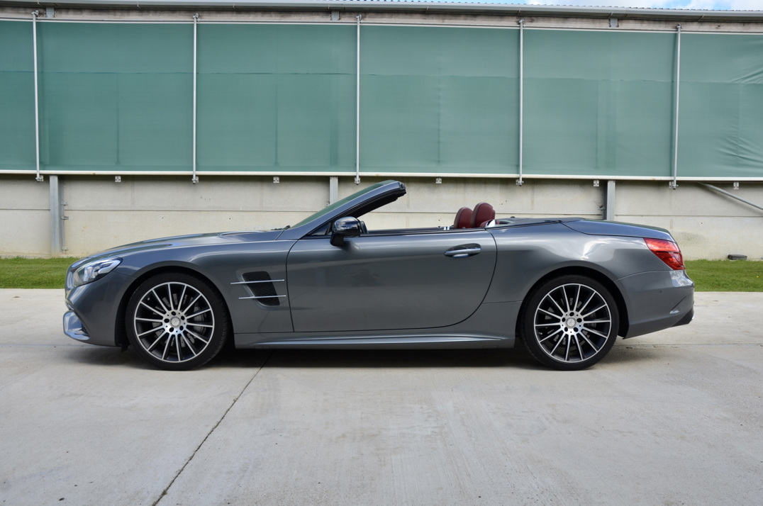 Mercedes SL500 AMG Roadster gallery image 19