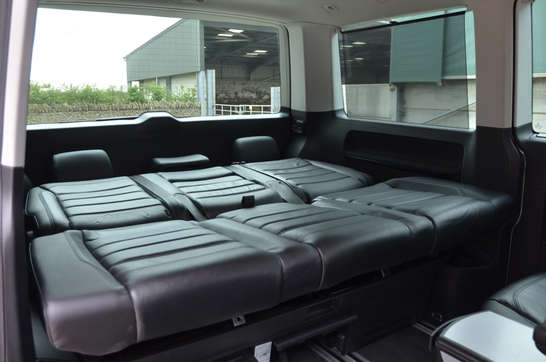 Volkswagen T-6 Transporter 2.0Ltr Caravelle SE TSI BMT Sport Line. gallery image 51