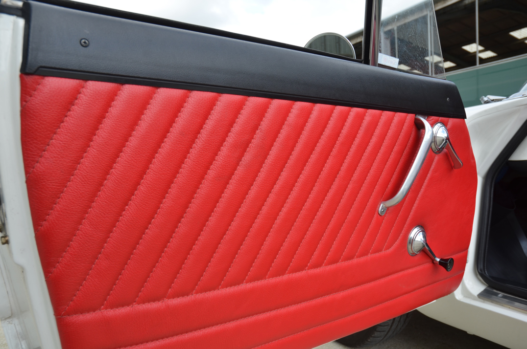 Alfa Romer 1300 Junior Spider Pininfarina. gallery image 42