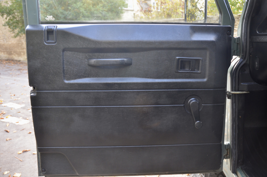 Land Rover Defender 90 - TD 5 gallery image 44