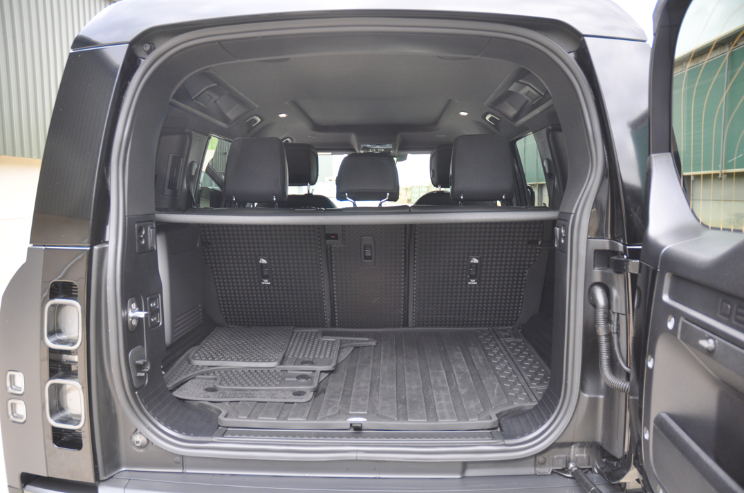 Land Rover Defender 110 Carpathian Edition 5,0 Ltr V8 Supercharged. gallery image 33