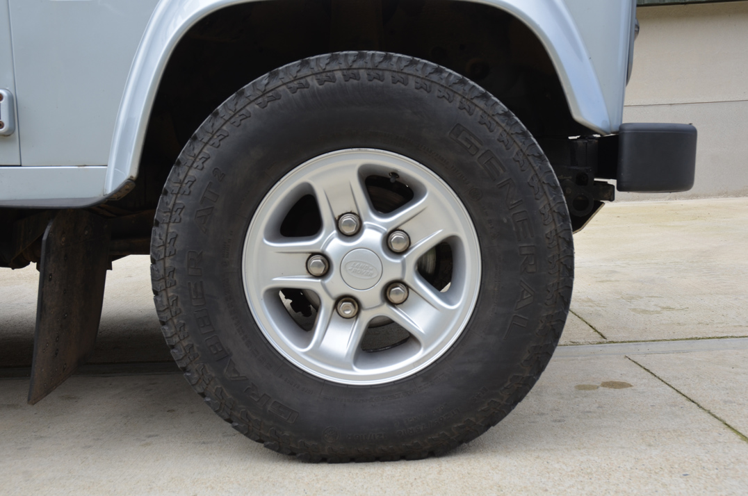 Land Rover Defender 110 XS SW / LWB. gallery image 17