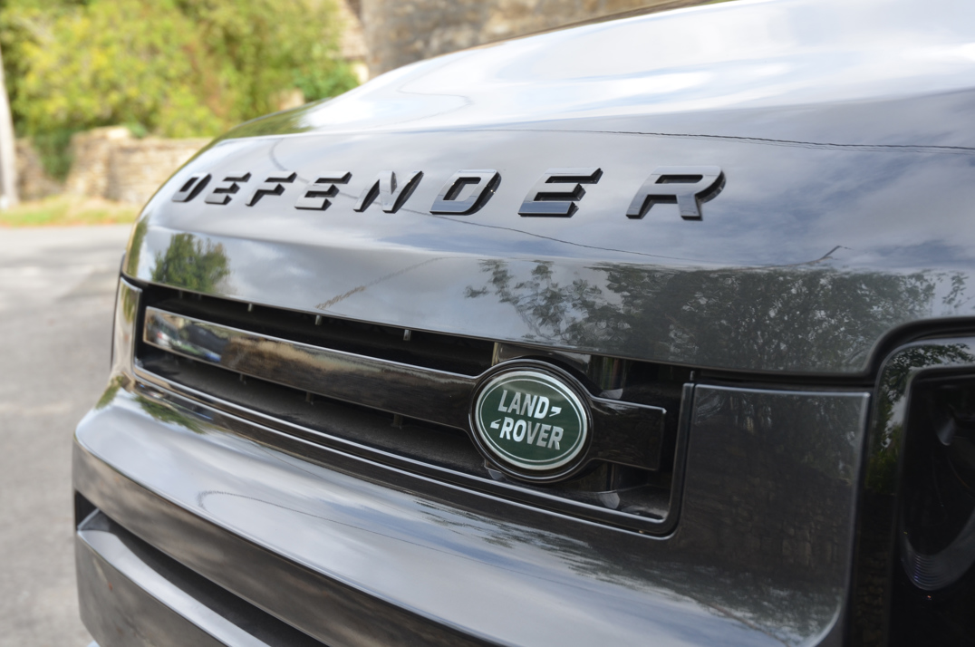 Land Rover Defender 90 X Dynamic HSE 3.0D 350 MHEV gallery image 25