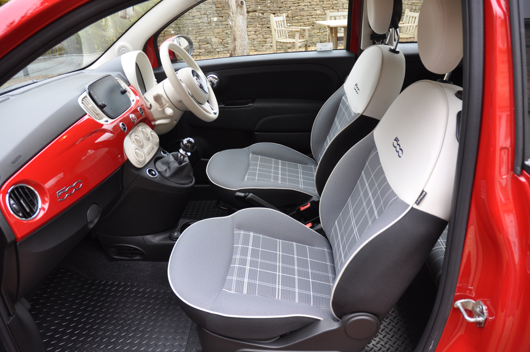 Fiat 500 Lounge gallery image 24