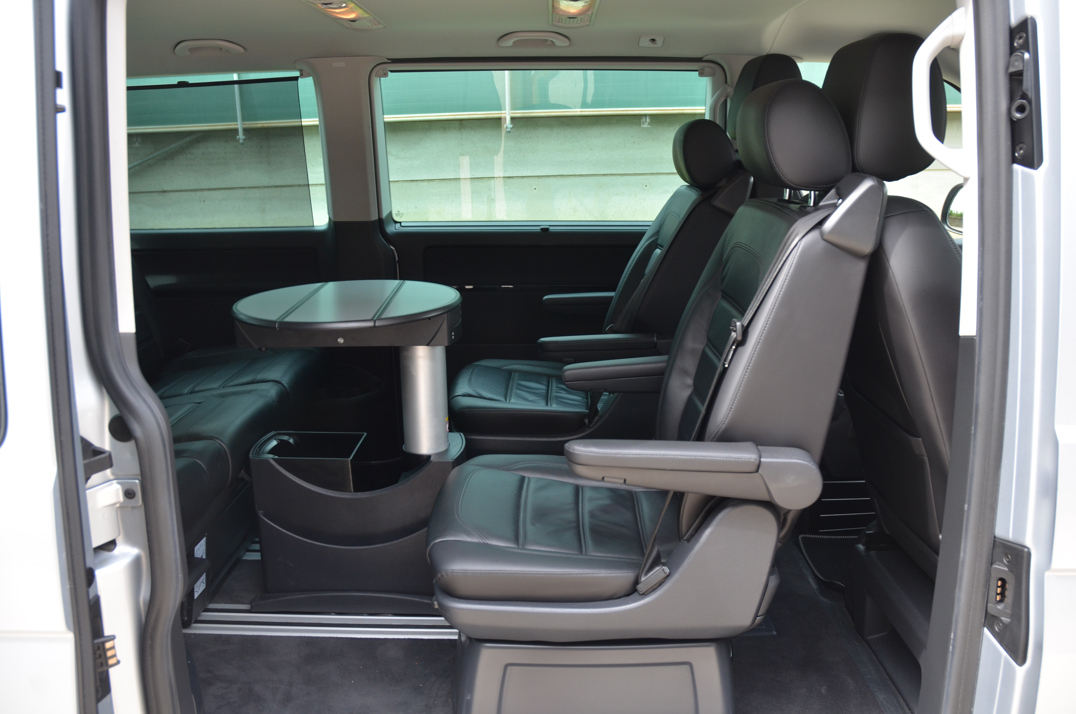 Volkswagen T-6 Transporter 2.0Ltr Caravelle SE TSI BMT Sport Line. gallery image 45