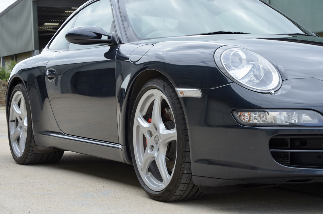 Porsche 911 Carrera s Coupe (1) gallery image 15