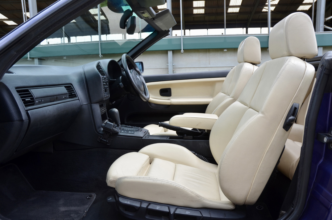 BMW 328I SE Auto Convertible gallery image 42