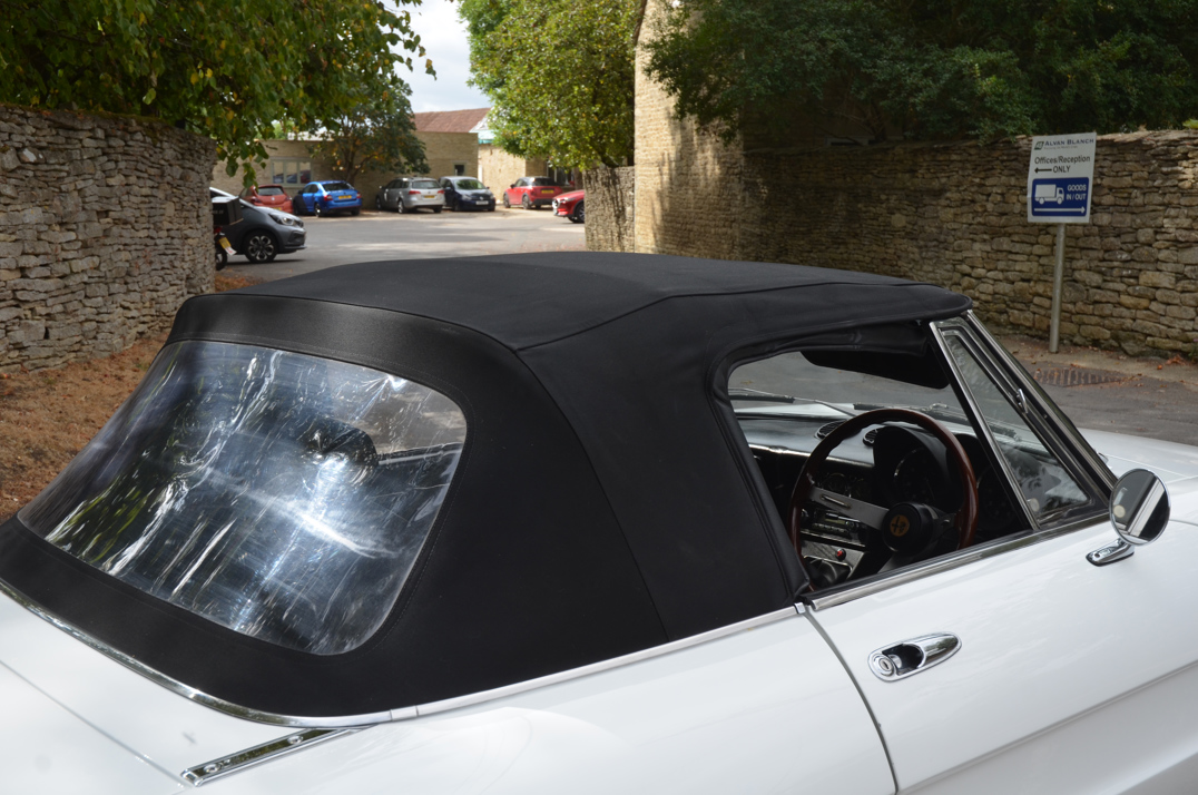 Alfa Romeo 2000 Veloce Spider 1972 gallery image 53