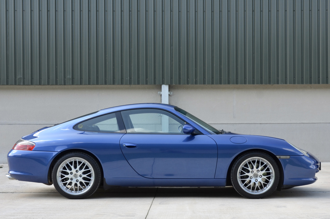 Porsche 911-996 Carrera Manual .. gallery image 7