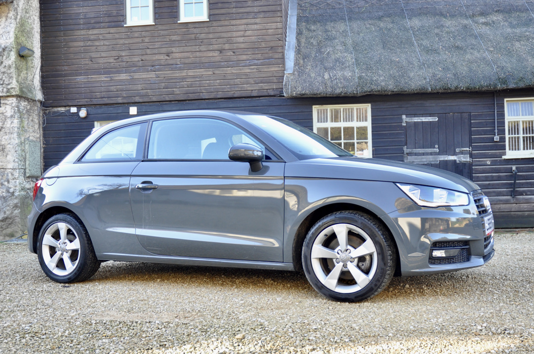 Audi A1 1.6 TDI S-A gallery image 2