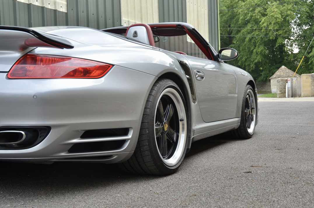 Porsche 911 Turbo Cabriolet Tip-Tronic gallery image 19