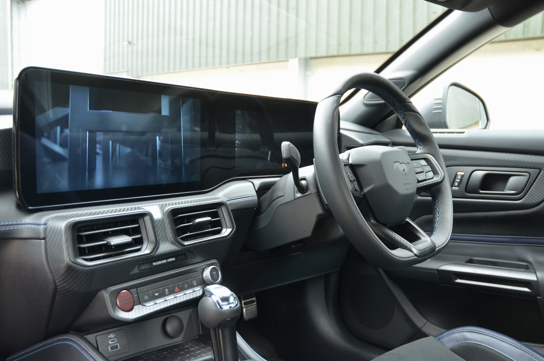 Ford Mustang 5.0 V8 Dark Horse Coupe Selshift - Euro 6. gallery image 35