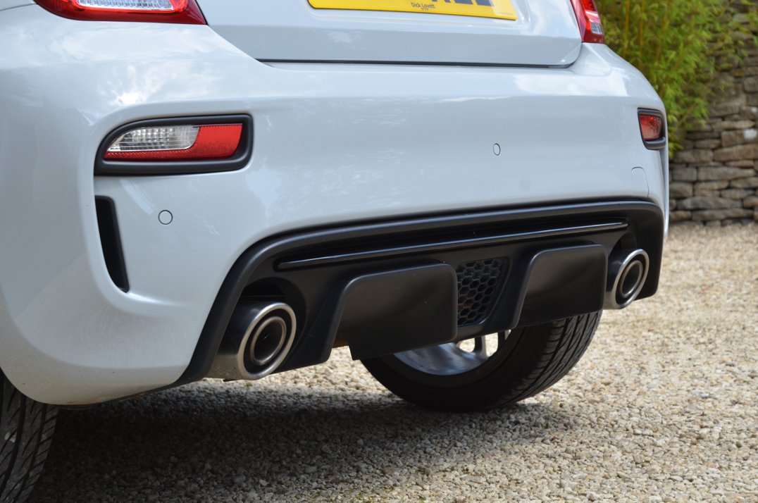 Fiat 500 595 Abarth Convertible gallery image 18